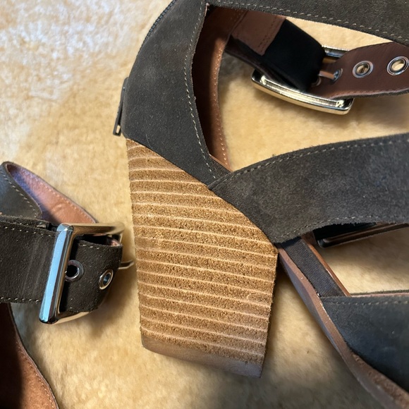 Black Suede Hendrix Heel 6.5 - Picture 4 of 8